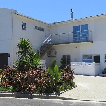 Pro Moni'S Guesthouse 梅森堡 外观 照片