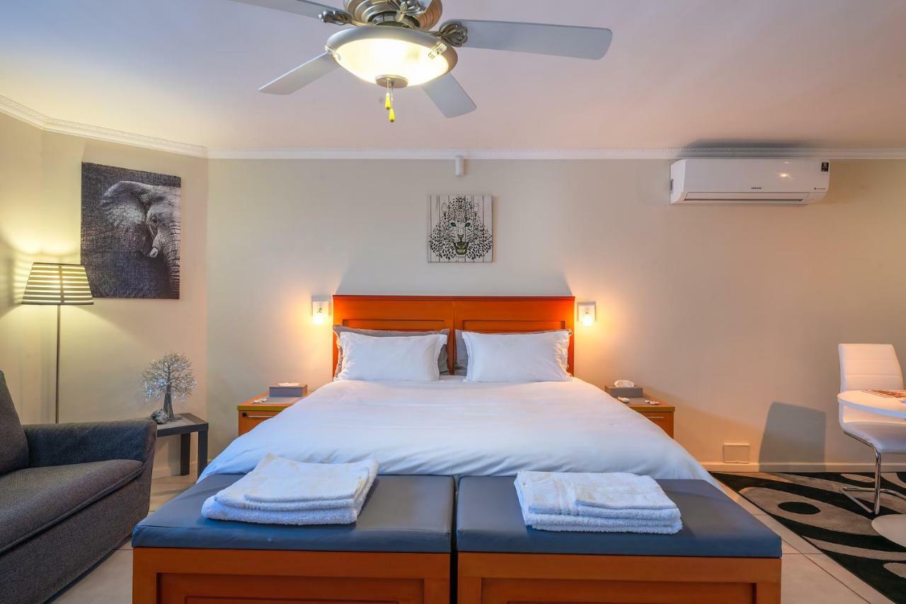 Pro Moni'S Guesthouse 梅森堡 外观 照片
